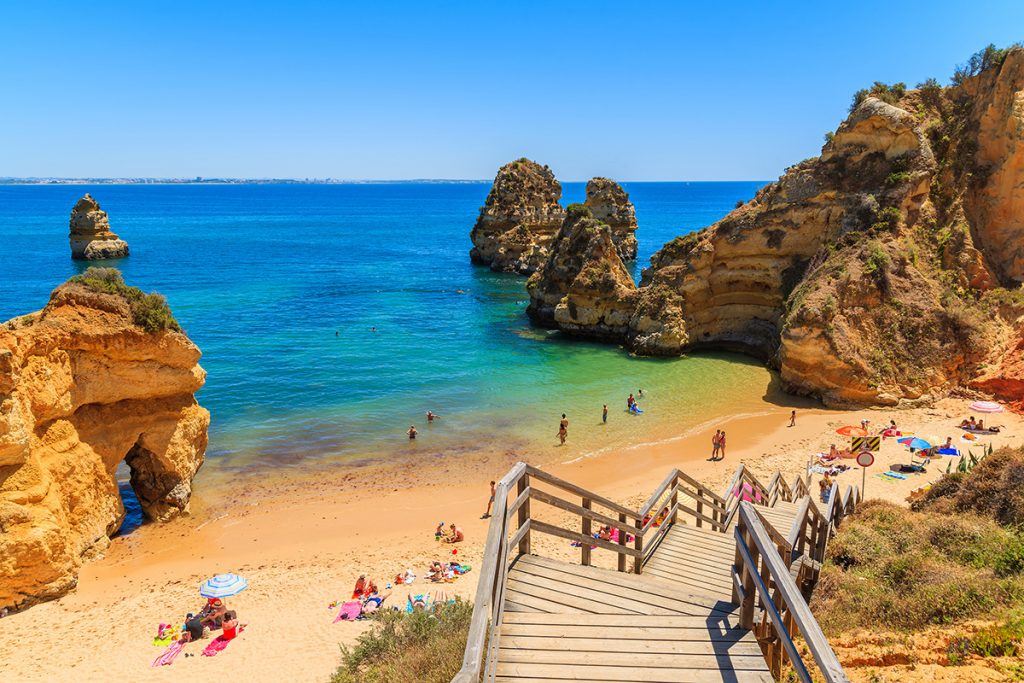 Le vacanze al mare in Algarve sono possibili anche con un camper