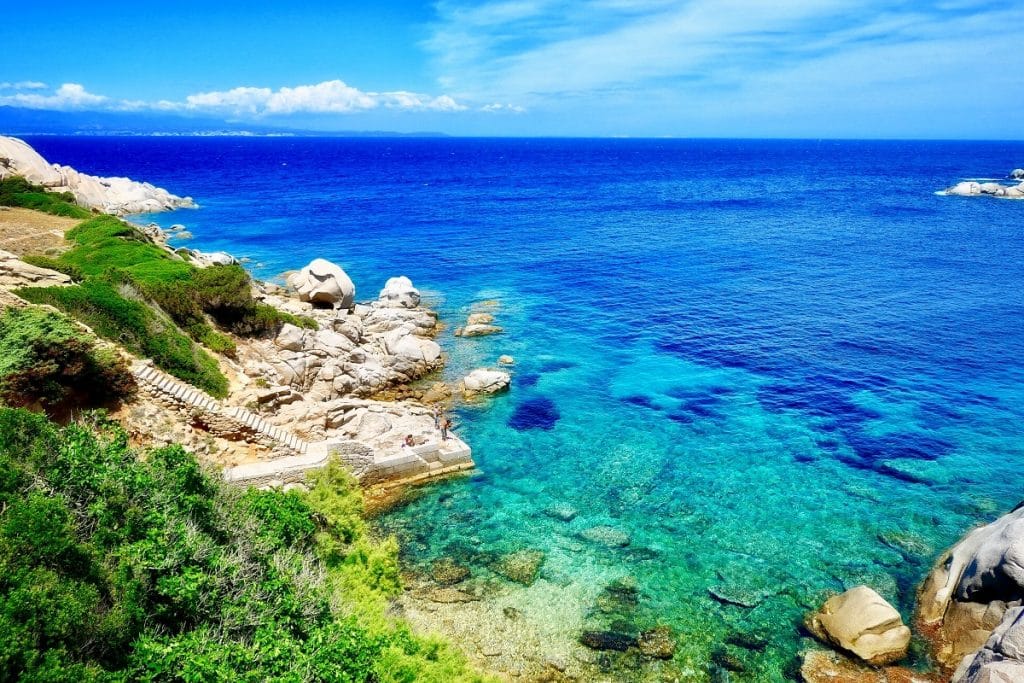 Baia di balneazione sulla penisola di Capo Testa