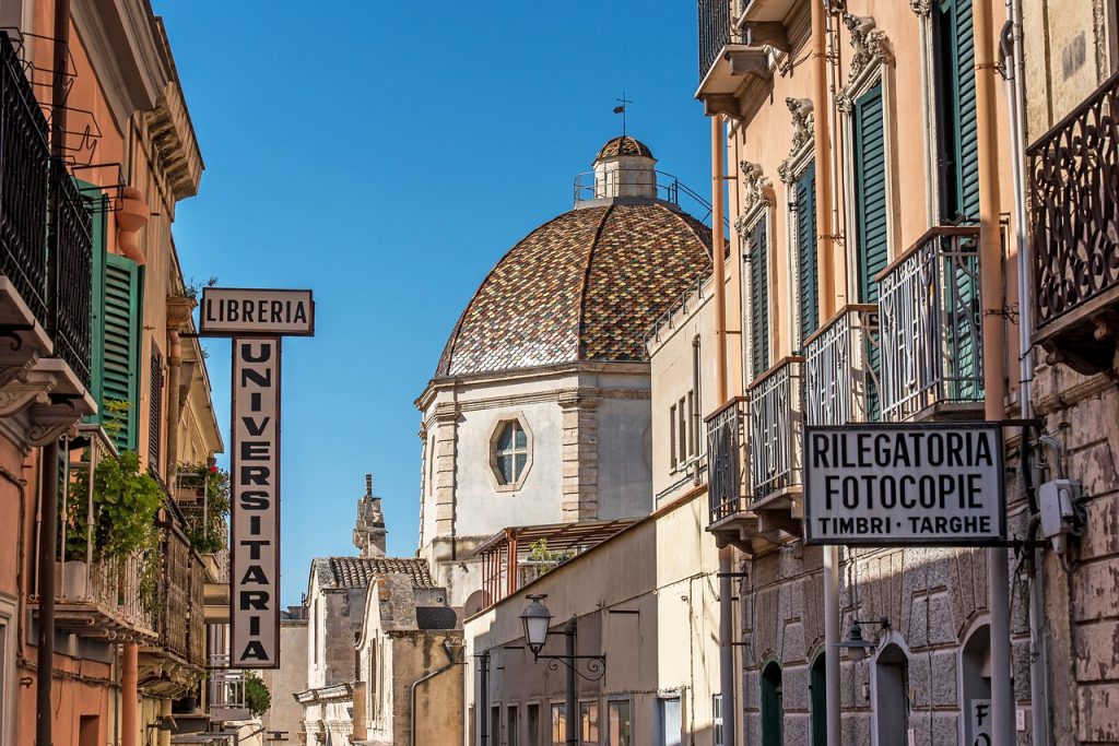 Facciate storiche a Cagliari